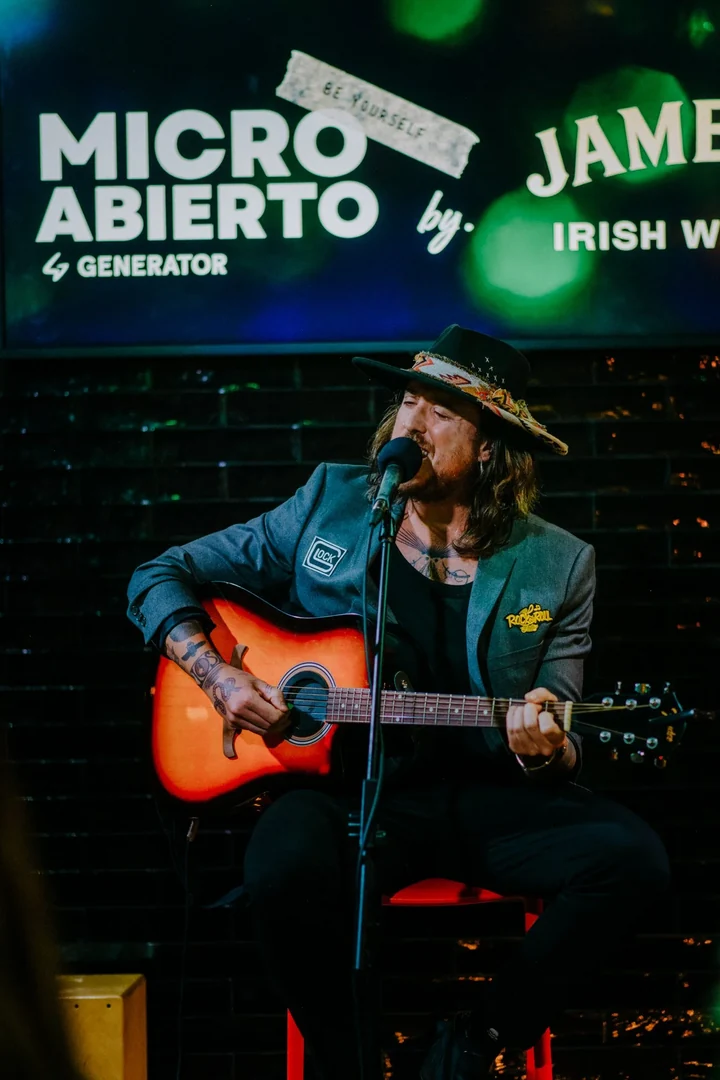 Micro Abierto — una noche de música